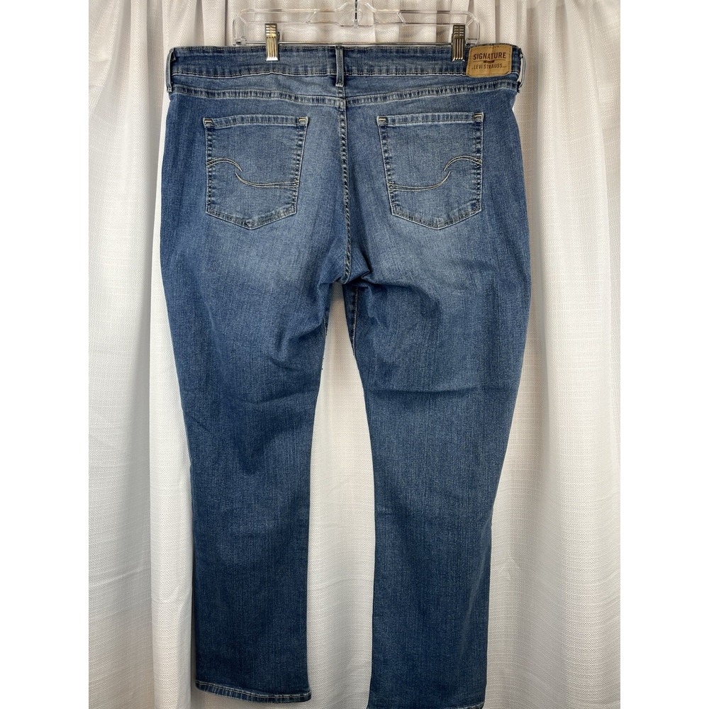 LEVIS Signature Gold -Womens 20S Jeans-40x29 "Totally Shaping" Straight-Stretch - Picture 2 of 6